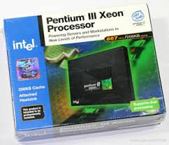 【中古】【輸入品・未使用】Processor - 1 x Intel Pentium III Xeon 667 MHz (133 MHz) - Slot 2 - L2 256 KB - Box 141［並行輸入］