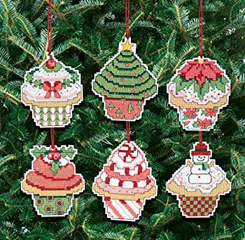【中古】【輸入品 未使用】Christmas Cupcake Ornaments Counted Cross Stitch Kit-3 ダブルクォーテ X3 ダブルクォーテ 14 Count Set Of 6 (並行輸入品)