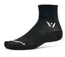 【中古】【輸入品・未使用】Swiftwick- ASPIRE TWO ランニング&サイクリングソックス 男女兼用 | 通気性 圧縮フィット クォータークルー |...
