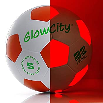 【中古】【輸入品・未使用】Light Up LED Soccer Ball - Uses 2 Hi-Bright LED Lights%カンマ% Size 5 [並行輸入品]【メーカー名】GlowCity【メーカー型番】LED_Soccer Ball【ブランド名】GlowCity【商品説明】Light Up LED Soccer Ball - Uses 2 Hi-Bright LED Lights%カンマ% Size 5 [並行輸入品]当店では初期不良に限り、商品到着から7日間は返品を 受付けております。こちらは海外販売用に買取り致しました未使用品です。買取り致しました為、中古扱いとしております。他モールとの併売品の為、完売の際はご連絡致しますのでご了承下さい。速やかにご返金させて頂きます。ご注文からお届けまで1、ご注文⇒ご注文は24時間受け付けております。2、注文確認⇒ご注文後、当店から注文確認メールを送信します。3、配送⇒当店海外倉庫から取り寄せの場合は10〜30日程度でのお届けとなります。国内到着後、発送の際に通知にてご連絡致します。国内倉庫からの場合は3〜7日でのお届けとなります。　※離島、北海道、九州、沖縄は遅れる場合がございます。予めご了承下さい。お電話でのお問合せは少人数で運営の為受け付けておりませんので、メールにてお問合せお願い致します。営業時間　月〜金　10:00〜17:00お客様都合によるご注文後のキャンセル・返品はお受けしておりませんのでご了承下さい。