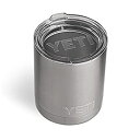 【中古】【輸入品・未使用】Yeti(イエティ) RAMBER 保冷 ステンレス 真空二重構造 ホルダー キャンプ アウトドア バーベキューで大活躍 10oz [...