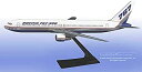 【中古】【輸入品・未使用】フライトミニチュアBoeing 767???300?House Colors 1981デモLivery 1?: 200スケール表示モデ...