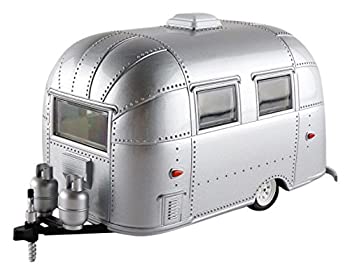 楽天スカイマーケットプラス【中古】【輸入品・未使用】[グリーン ライト]Greenlight 1/24 Scale Airstream 16' Bambi Sport Trailer DieCast Hitch Tow 18224 [並行輸入品]