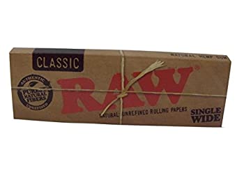 【中古】【輸入品・未使用】5 booklets RAW Classic Single Wide Cigarette Papers Regular 70mm ロウクラシック シングルワイドペーパー レギュラーサイズ 5冊セット [並行