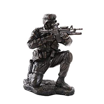 【中古】【輸入品・未使用】Pacific Giftware アメリカ最高の勇敢な兵士 ミリタリーヒーローズ コレク..