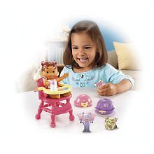 楽天スカイマーケットプラス【中古】【輸入品・未使用】Snap 'N Style Babies - Dinnertime Time For Dalia [並行輸入品]