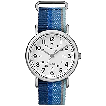 【中古】【輸入品・未使用】(タイメックス) Timex 腕時計 ウィークエンダー ブルーのストライプ入りデニムスリップスルーストラップ ユニセックス TW2R102009J