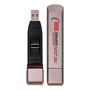 【中古】【輸入品・未使用】Ironkey M700 Bio 16GB USB Flash Drive [並行輸入品]【メーカー名】Ironkey【メーカー型番】【ブランド名】IronKey【商品説明】Ironkey M700 Bio 16GB USB Flash Drive [並行輸入品]当店では初期不良に限り、商品到着から7日間は返品を 受付けております。こちらは海外販売用に買取り致しました未使用品です。買取り致しました為、中古扱いとしております。他モールとの併売品の為、完売の際はご連絡致しますのでご了承下さい。速やかにご返金させて頂きます。ご注文からお届けまで1、ご注文⇒ご注文は24時間受け付けております。2、注文確認⇒ご注文後、当店から注文確認メールを送信します。3、配送⇒当店海外倉庫から取り寄せの場合は10〜30日程度でのお届けとなります。国内到着後、発送の際に通知にてご連絡致します。国内倉庫からの場合は3〜7日でのお届けとなります。　※離島、北海道、九州、沖縄は遅れる場合がございます。予めご了承下さい。お電話でのお問合せは少人数で運営の為受け付けておりませんので、メールにてお問合せお願い致します。営業時間　月〜金　10:00〜17:00お客様都合によるご注文後のキャンセル・返品はお受けしておりませんのでご了承下さい。