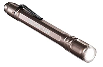 【中古】【輸入品・未使用】Pelican Flashlights 1920B Gen 2 LED Flashlight%カンマ% Gold [並行輸入品]