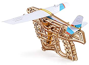 【中古】【輸入品・未使用】UGEARS フライトスターター 紙飛行機 ポータブル 手カタパルト メカニカル 木製 3Dモデル
