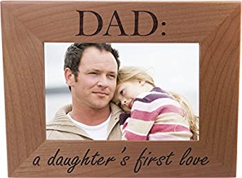 【中古】【輸入品・未使用】Dad: A Daughter's First Love 4x6 Inch Wood Picture Frame - Great Gift for Father's Day Birthday for Dad Grandpa Papa Husband [並行輸入