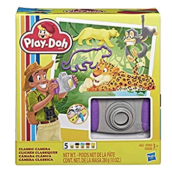 【中古】【輸入品・未使用】Play-Doh レトロ風 クラシックカメラ プレイドウ 粘土（5色） Classic Camera Retro-Inspired Toy with 5 Non-Toxic Colors [並行輸入品]【メーカー名】Play-Doh【メーカー型番】【ブランド名】プレイ・ドー(Play-Doh)【商品説明】Play-Doh レトロ風 クラシックカメラ プレイドウ 粘土（5色） Classic Camera Retro-Inspired Toy with 5 Non-Toxic Colors [並行輸入品]当店では初期不良に限り、商品到着から7日間は返品を 受付けております。こちらは海外販売用に買取り致しました未使用品です。買取り致しました為、中古扱いとしております。他モールとの併売品の為、完売の際はご連絡致しますのでご了承下さい。速やかにご返金させて頂きます。ご注文からお届けまで1、ご注文⇒ご注文は24時間受け付けております。2、注文確認⇒ご注文後、当店から注文確認メールを送信します。3、配送⇒当店海外倉庫から取り寄せの場合は10〜30日程度でのお届けとなります。国内到着後、発送の際に通知にてご連絡致します。国内倉庫からの場合は3〜7日でのお届けとなります。　※離島、北海道、九州、沖縄は遅れる場合がございます。予めご了承下さい。お電話でのお問合せは少人数で運営の為受け付けておりませんので、メールにてお問合せお願い致します。営業時間　月〜金　10:00〜17:00お客様都合によるご注文後のキャンセル・返品はお受けしておりませんのでご了承下さい。