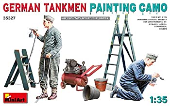 【中古】【輸入品・未使用】ミニアート 1/35 迷彩塗装中のドイツ軍戦車兵 2体 塗装道具付き プラモデル MA35327