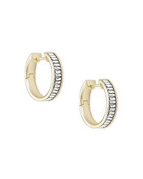 【中古】【輸入品・未使用】Kendra Scott ジャック フープ イヤリング ゴールド クリア クリスタル ワンサイズ【メーカー名】Kendra Scott【メーカー型番】【ブランド名】Kendra Scott【商品説明】Kendra Scott ジャック フープ イヤリング ゴールド クリア クリスタル ワンサイズ当店では初期不良に限り、商品到着から7日間は返品を 受付けております。こちらは海外販売用に買取り致しました未使用品です。買取り致しました為、中古扱いとしております。他モールとの併売品の為、完売の際はご連絡致しますのでご了承下さい。速やかにご返金させて頂きます。ご注文からお届けまで1、ご注文⇒ご注文は24時間受け付けております。2、注文確認⇒ご注文後、当店から注文確認メールを送信します。3、配送⇒当店海外倉庫から取り寄せの場合は10〜30日程度でのお届けとなります。国内到着後、発送の際に通知にてご連絡致します。国内倉庫からの場合は3〜7日でのお届けとなります。　※離島、北海道、九州、沖縄は遅れる場合がございます。予めご了承下さい。お電話でのお問合せは少人数で運営の為受け付けておりませんので、メールにてお問合せお願い致します。営業時間　月〜金　10:00〜17:00お客様都合によるご注文後のキャンセル・返品はお受けしておりませんのでご了承下さい。