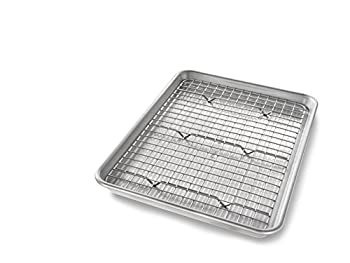 【中古】【輸入品・未使用】USA Pan Bakeware Quarter Sheet Baking Pan and Bakeable Nonstick Cooling Rack Set, Metal [並行輸入品]