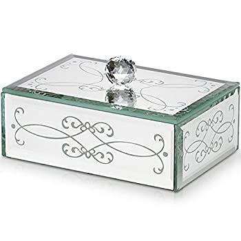 【中古】【輸入品・未使用】Reflections 記念品ボックス【メーカー名】Lenox【メーカー型番】834353【ブランド名】Lenox【商品説明】Reflections 記念品ボックス当店では初期不良に限り、商品到着から7日間は返品を 受付けております。こちらは海外販売用に買取り致しました未使用品です。買取り致しました為、中古扱いとしております。他モールとの併売品の為、完売の際はご連絡致しますのでご了承下さい。速やかにご返金させて頂きます。ご注文からお届けまで1、ご注文⇒ご注文は24時間受け付けております。2、注文確認⇒ご注文後、当店から注文確認メールを送信します。3、配送⇒当店海外倉庫から取り寄せの場合は10〜30日程度でのお届けとなります。国内到着後、発送の際に通知にてご連絡致します。国内倉庫からの場合は3〜7日でのお届けとなります。　※離島、北海道、九州、沖縄は遅れる場合がございます。予めご了承下さい。お電話でのお問合せは少人数で運営の為受け付けておりませんので、メールにてお問合せお願い致します。営業時間　月〜金　10:00〜17:00お客様都合によるご注文後のキャンセル・返品はお受けしておりませんのでご了承下さい。