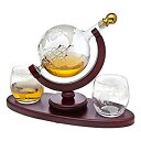 【中古】【輸入品 未使用】Whiskey decanter globe set with 2 etched globe whisky glasses - for Liquor, Scotch, Bourbon, Vodka and Wine - 850ml