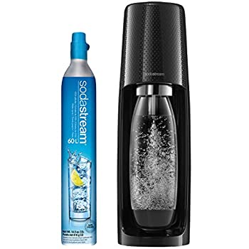 【中古】【輸入品・未使用】SodaStream ソーダストリーム Fizzi 炭酸水メーカー ブラック CO2シリンダーとビスフェノールA不使用のボトル付き