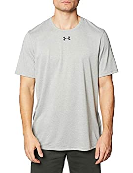 【中古】【輸入品・未使用】Under Armour メンズ ロッカーTシャツ 2.0 半袖 Tシャツ【メーカー名】UNDER ARMOUR(アンダーアーマー)【メーカー型番】1268471【ブランド名】UNDER ARMOUR(アンダーアーマー)【商品説明】Under Armour メンズ ロッカーTシャツ 2.0 半袖 Tシャツ当店では初期不良に限り、商品到着から7日間は返品を 受付けております。こちらは海外販売用に買取り致しました未使用品です。買取り致しました為、中古扱いとしております。他モールとの併売品の為、完売の際はご連絡致しますのでご了承下さい。速やかにご返金させて頂きます。ご注文からお届けまで1、ご注文⇒ご注文は24時間受け付けております。2、注文確認⇒ご注文後、当店から注文確認メールを送信します。3、配送⇒当店海外倉庫から取り寄せの場合は10〜30日程度でのお届けとなります。国内到着後、発送の際に通知にてご連絡致します。国内倉庫からの場合は3〜7日でのお届けとなります。　※離島、北海道、九州、沖縄は遅れる場合がございます。予めご了承下さい。お電話でのお問合せは少人数で運営の為受け付けておりませんので、メールにてお問合せお願い致します。営業時間　月〜金　10:00〜17:00お客様都合によるご注文後のキャンセル・返品はお受けしておりませんのでご了承下さい。