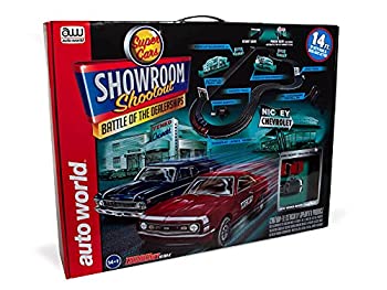 【中古】【輸入品・未使用】オートワールド 14' ショールーム シュートアウト*バトル・オブ・ザ・ディーラーシップ・スロットレースセット、1968 ニッキー・シボレー・カマ
