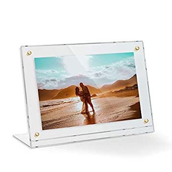 【中古】【輸入品・未使用】12 x 8 アクリルフローティング写真フレーム - テーブルスタンド ゴールドマグネット式フロントカバー付き 写真を簡単に変更 - アメリカ製【メーカー名】ArtToFrames【メーカー型番】【ブランド名】ArtToFrames【商品説明】12 x 8 アクリルフローティング写真フレーム - テーブルスタンド ゴールドマグネット式フロントカバー付き 写真を簡単に変更 - アメリカ製当店では初期不良に限り、商品到着から7日間は返品を 受付けております。こちらは海外販売用に買取り致しました未使用品です。買取り致しました為、中古扱いとしております。他モールとの併売品の為、完売の際はご連絡致しますのでご了承下さい。速やかにご返金させて頂きます。ご注文からお届けまで1、ご注文⇒ご注文は24時間受け付けております。2、注文確認⇒ご注文後、当店から注文確認メールを送信します。3、配送⇒当店海外倉庫から取り寄せの場合は10〜30日程度でのお届けとなります。国内到着後、発送の際に通知にてご連絡致します。国内倉庫からの場合は3〜7日でのお届けとなります。　※離島、北海道、九州、沖縄は遅れる場合がございます。予めご了承下さい。お電話でのお問合せは少人数で運営の為受け付けておりませんので、メールにてお問合せお願い致します。営業時間　月〜金　10:00〜17:00お客様都合によるご注文後のキャンセル・返品はお受けしておりませんのでご了承下さい。