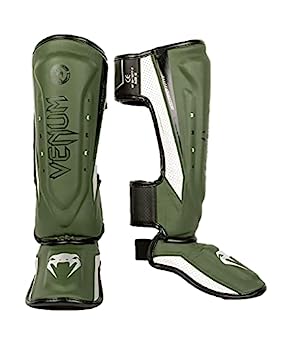 【中古】【輸入品・未使用】VENUM レッグガード ELITE EVO SHINGUARDS //レガース キックボクシング スパーリング 防具 脛ガード 格闘技 (Large, カーキ×シルバー)【メーカー名】VENUM【メーカー型番】VENUM-04261-578-L【ブランド名】VENUM【商品説明】VENUM レッグガード ELITE EVO SHINGUARDS //レガース キックボクシング スパーリング 防具 脛ガード 格闘技 (Large, カーキ×シルバー)当店では初期不良に限り、商品到着から7日間は返品を 受付けております。こちらは海外販売用に買取り致しました未使用品です。買取り致しました為、中古扱いとしております。他モールとの併売品の為、完売の際はご連絡致しますのでご了承下さい。速やかにご返金させて頂きます。ご注文からお届けまで1、ご注文⇒ご注文は24時間受け付けております。2、注文確認⇒ご注文後、当店から注文確認メールを送信します。3、配送⇒当店海外倉庫から取り寄せの場合は10〜30日程度でのお届けとなります。国内到着後、発送の際に通知にてご連絡致します。国内倉庫からの場合は3〜7日でのお届けとなります。　※離島、北海道、九州、沖縄は遅れる場合がございます。予めご了承下さい。お電話でのお問合せは少人数で運営の為受け付けておりませんので、メールにてお問合せお願い致します。営業時間　月〜金　10:00〜17:00お客様都合によるご注文後のキャンセル・返品はお受けしておりませんのでご了承下さい。