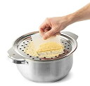 楽天スカイマーケットプラス【中古】【輸入品・未使用】HIC Kitchen Spaetzle Spaetzle Maker Lid with Scraper 22051