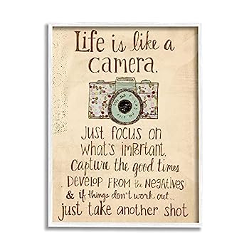 【中古】【輸入品・未使用】Stupell Industries Life is Like a Camera Inspirational、Katie Doucetteによるデザイン、ホワイトフレームウォールアート、11 x 14、ブラウン