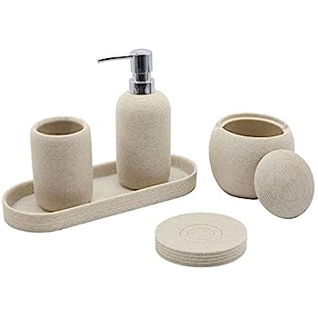 楽天スカイマーケットプラス【中古】【輸入品・未使用】樹脂製バスルームアクセサリーセット 5点 重くて丈夫 マットベージュ バスルームアクセサリーセット ソープディスペンサー ソープディッシュ 歯