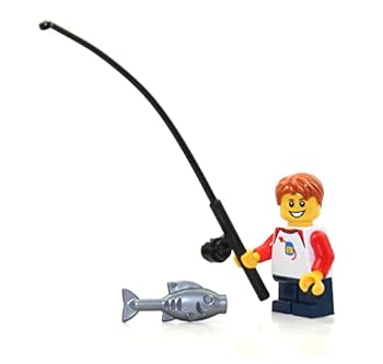 【中古】【輸入品・未使用】LEGO アウトドアアドベンチャーミニフィギュア: キャンパーボーイチャイルド(小さなおもちゃの帆船付き) 60182