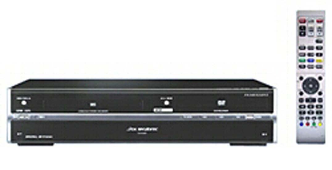 【メーカー名】DXアンテナ(DX Antenna)【メーカー型番】【ブランド名】DXアンテナ【商品説明】DXアンテナ ハイビジョンDVDレコーダーVHSビデオ一体型 HDD250GB DVHR-D250・画像はイメージ写真ですので付属品など画像の通りではないこともございます。　付属品については商品タイトルに記載がない場合がありますので、　ご不明な場合はメッセージにてお問い合わせください。・当店ではレコード盤には商品タイトルに［レコード］と表記しております。　表記がない物はすべてCDですのでご注意ください。・当店では初期不良に限り、商品到着から7日間は返品を 受付けております。　お問い合わせ・メールにて不具合詳細をご連絡ください。・他モールとの併売品の為、完売の際はキャンセルご連絡させて頂きます。・中古品の商品タイトルに「限定」「初回」「保証」「DLコード」などの表記がありましても、　特典・付属品・帯・保証等は付いておりません。・電子辞書、コンパクトオーディオプレーヤー等のイヤホンは写真にありましても　衛生上、基本お付けしておりません。※未使用品は除く・品名に【import】【輸入】【北米】【海外】等の国内商品でないと把握できる表記商品について　国内のDVDプレイヤー、ゲーム機で稼働しない場合がございます。予めご了承の上、購入ください。・掲載と付属品が異なる場合は確認のご連絡をさせて頂きます。ご注文からお届けまで1、ご注文⇒ご注文は24時間受け付けております。2、注文確認⇒ご注文後、当店から注文確認メールを送信します。3、お届けまで3〜10営業日程度とお考えください。4、入金確認⇒前払い決済をご選択の場合、ご入金確認後、配送手配を致します。5、出荷⇒配送準備が整い次第、出荷致します。配送業者、追跡番号等の詳細をメール送信致します。6、到着⇒出荷後、1〜3日後に商品が到着します。　※離島、北海道、九州、沖縄は遅れる場合がございます。予めご了承下さい。・お電話でのお問合せは少人数で運営の為受け付けておりませんので、お問い合わせ・メールにてお願い致します。★お客様都合によるご注文後のキャンセル・返品は　お受けしておりませんのでご了承ください。