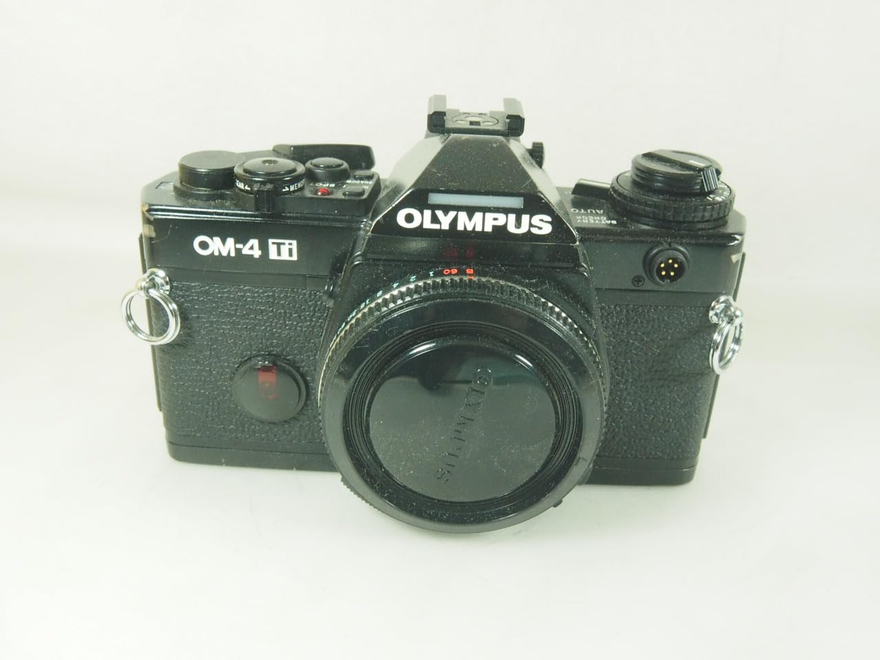 【メーカー名】オリンパス【メーカー型番】【ブランド名】【商品説明】OLYMPUS OM-4 Ti ブラック・画像はイメージ写真ですので付属品など画像の通りではないこともございます。　付属品については商品タイトルに記載がない場合がありますので、　ご不明な場合はメッセージにてお問い合わせください。・当店ではレコード盤には商品タイトルに［レコード］と表記しております。　表記がない物はすべてCDですのでご注意ください。・当店では初期不良に限り、商品到着から7日間は返品を 受付けております。　お問い合わせ・メールにて不具合詳細をご連絡ください。・他モールとの併売品の為、完売の際はキャンセルご連絡させて頂きます。・中古品の商品タイトルに「限定」「初回」「保証」「DLコード」などの表記がありましても、　特典・付属品・帯・保証等は付いておりません。・電子辞書、コンパクトオーディオプレーヤー等のイヤホンは写真にありましても　衛生上、基本お付けしておりません。※未使用品は除く・品名に【import】【輸入】【北米】【海外】等の国内商品でないと把握できる表記商品について　国内のDVDプレイヤー、ゲーム機で稼働しない場合がございます。予めご了承の上、購入ください。・掲載と付属品が異なる場合は確認のご連絡をさせて頂きます。ご注文からお届けまで1、ご注文⇒ご注文は24時間受け付けております。2、注文確認⇒ご注文後、当店から注文確認メールを送信します。3、お届けまで3〜10営業日程度とお考えください。4、入金確認⇒前払い決済をご選択の場合、ご入金確認後、配送手配を致します。5、出荷⇒配送準備が整い次第、出荷致します。配送業者、追跡番号等の詳細をメール送信致します。6、到着⇒出荷後、1〜3日後に商品が到着します。　※離島、北海道、九州、沖縄は遅れる場合がございます。予めご了承下さい。・お電話でのお問合せは少人数で運営の為受け付けておりませんので、お問い合わせ・メールにてお願い致します。★お客様都合によるご注文後のキャンセル・返品は　お受けしておりませんのでご了承ください。