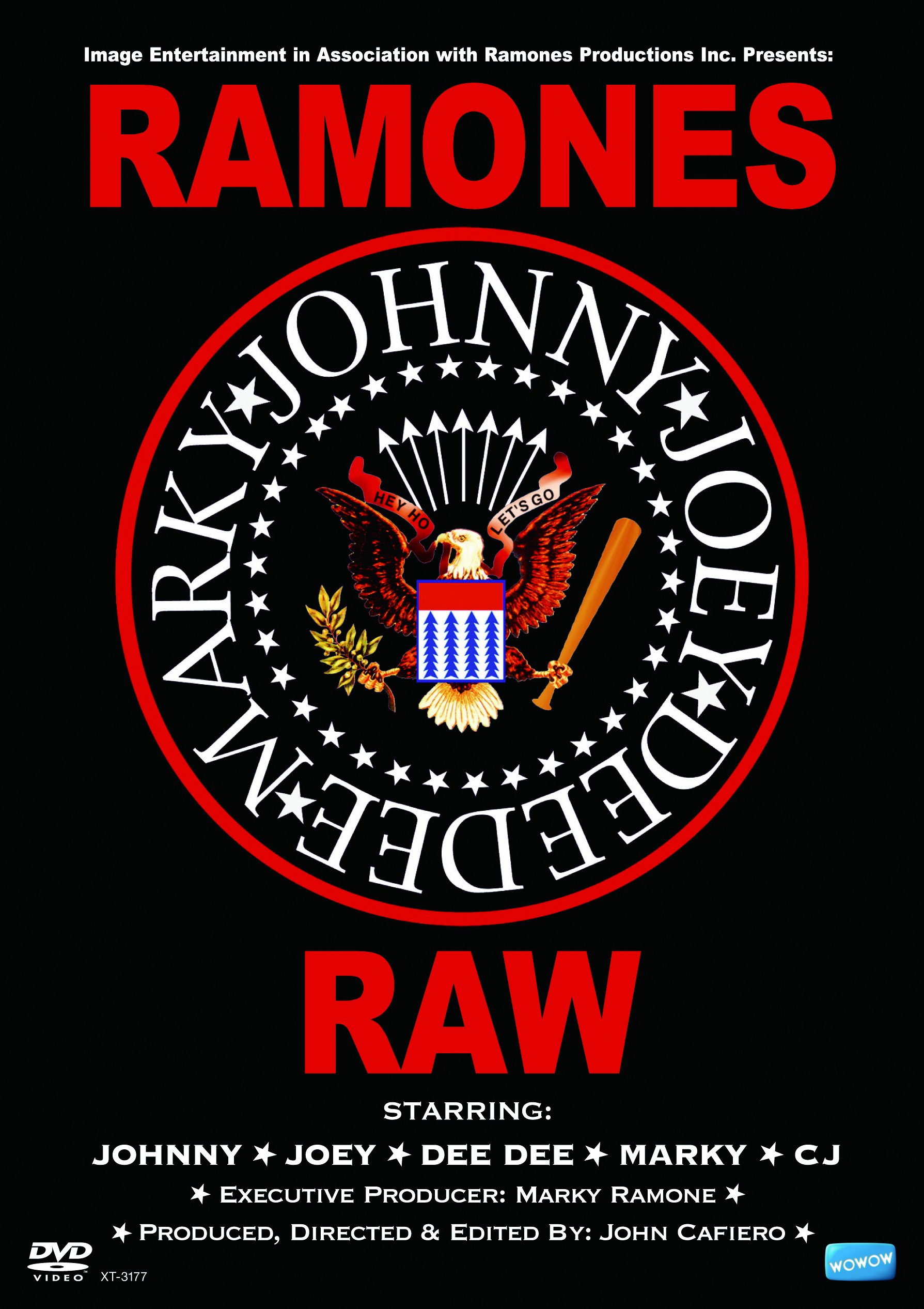 【中古】【非常に良い】RAMONES 「RAW」（完全限定生産）オリジナルTシャツ付：A-type [DVD]