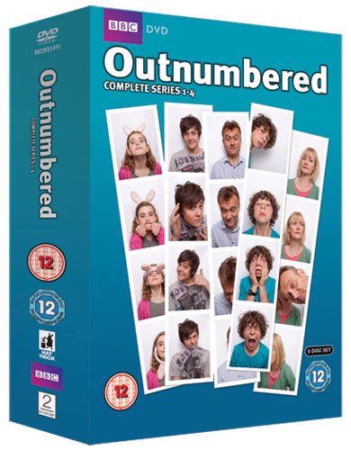 【中古】【非常に良い】Outnumbered: Series 1-4 Box Set (Plus 2009 Christmas Special) [DVD] by Hugh Dennis