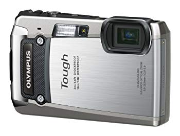 【中古】OLYMPUS デジタルカメラ TG-820 シルバー 10m防水 2m耐落下衝撃 -10℃耐低温 耐荷重100kg 1200万画素 裏面照射型CMOS 光学5倍ズーム DUAL IS ハ tf8su2k