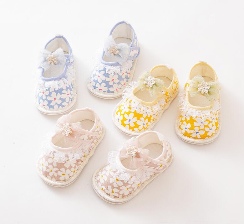 ベビーシューズ 女の子 かわいい 花柄 プリンセスシューズ マジックテープ 軽量 子供靴 スニーカー おしゃれ 人気 滑り止め レース 赤ちゃん 靴 ファーストシューズ 着脱が簡単 出産祝い プレゼント 通園 通学 11.5cm-13.0cm
