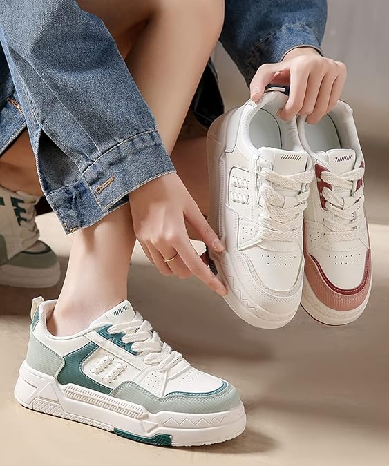 Rakuten - スニーカー レディース 厚底スニーカー 白 ダッドシューズ ウォーキングシューズ 疲れない 通気 軽量 身長アップ 美脚 脚長効果 日常 歩きやすい 22.5cm-25.0cm