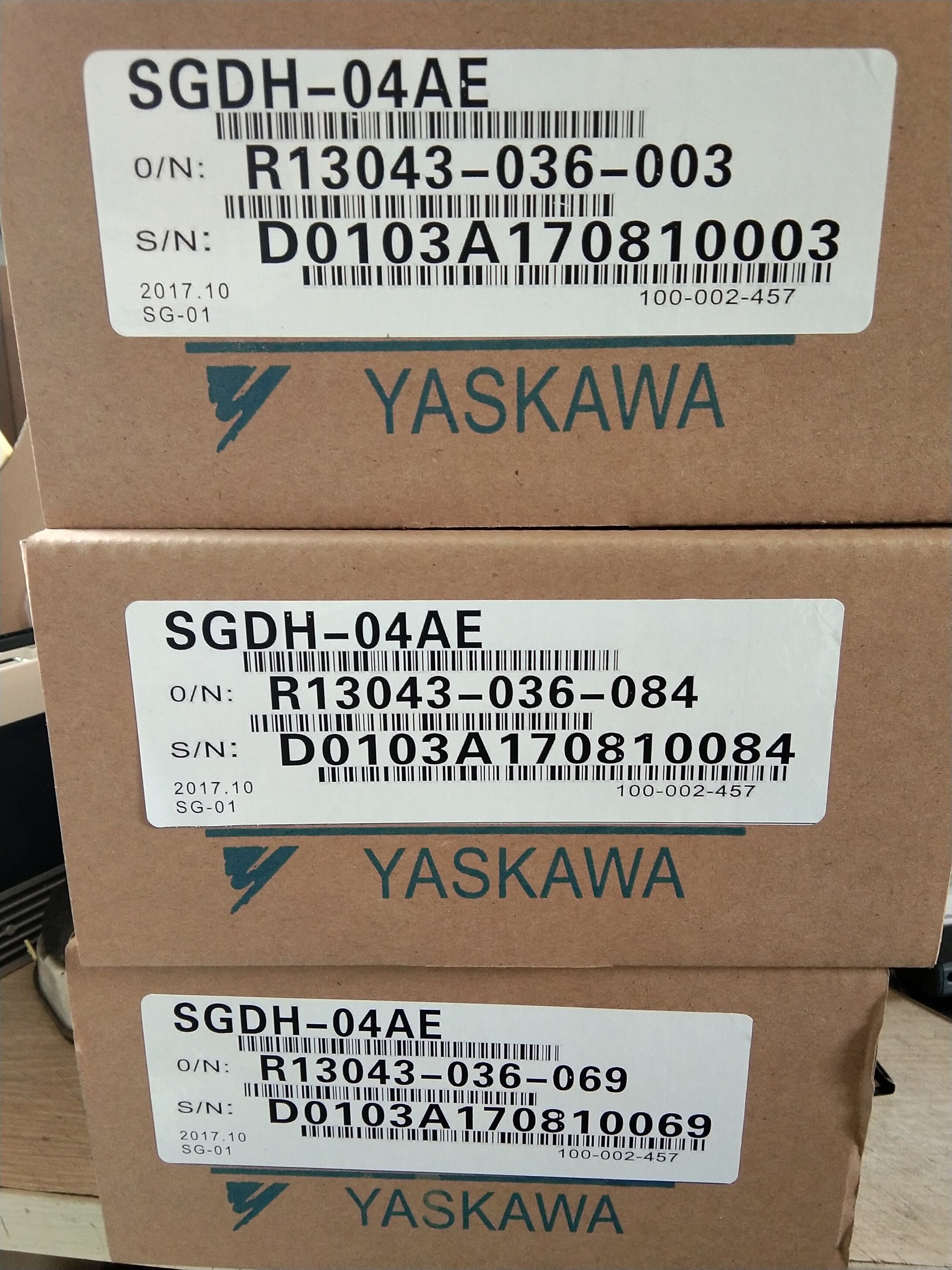 乐天商城 - 新品 未使用 SGDH-04AE SGDHシリーズサーボドライブ、400W、240V【6ヶ月保証】