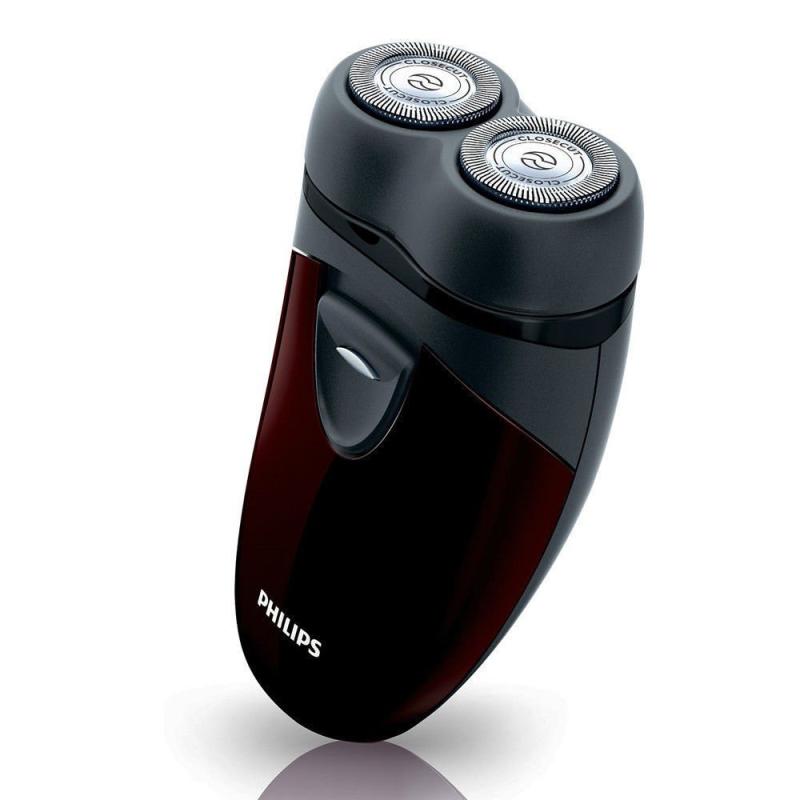 PHILIPS PQ206 ポケットポータブルバッテリーシェーバー輸入シェービングヘッドを快適に閉じることで、快適に近いシェービング体験ができます。顔のカーブに沿って、フィリップスシェーバーのカミソリの鋭い刃を肌に近づけて、抜群の密着性を実現します。独立して浮くヘッドが顔の曲線に沿います。セルフシャープニングブレード。セルフシャープニングブレードは最大2年間長持ちします。コードレス2AAバッテリーシェーバー。最大60分間のコードレスシェービング。