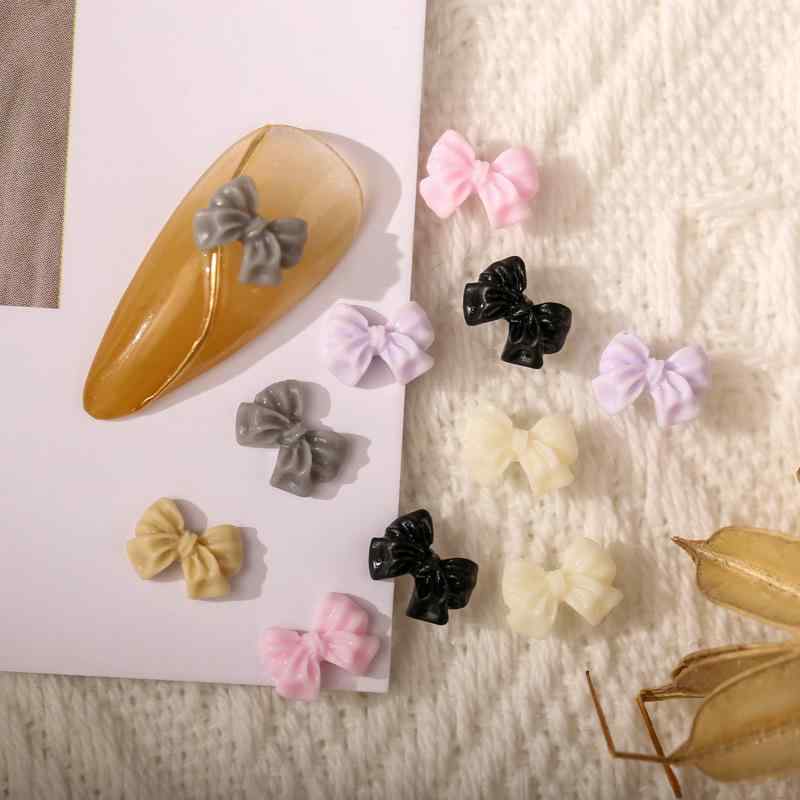 ネイルパーツ レディース ネイルアート 3D 樹脂 蝶々 ミニサイズ 立体感 風 指先デ...