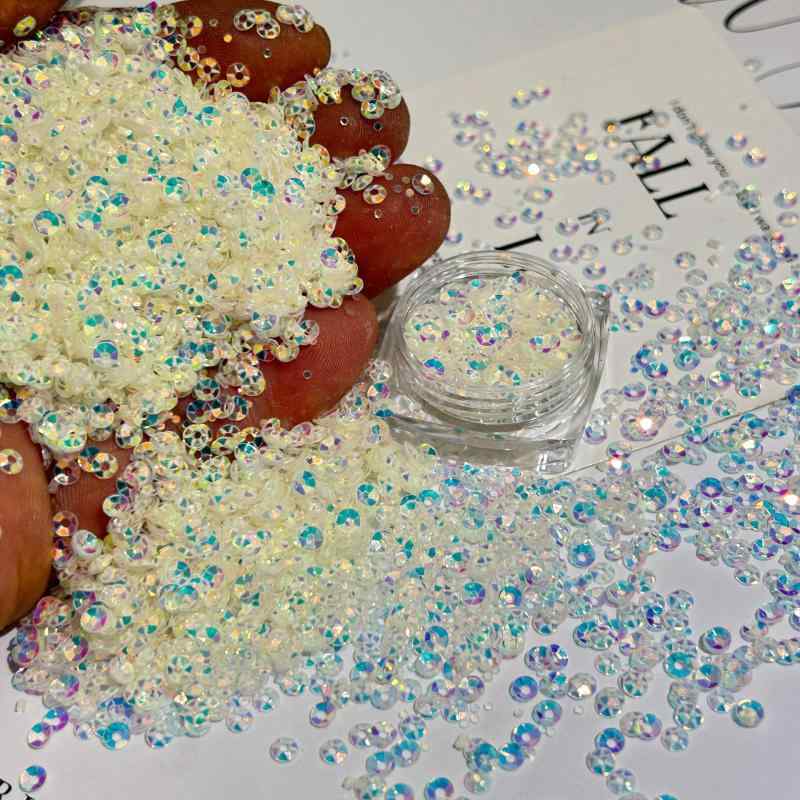 手芸用パーツ レディース PVC製 スパンコール 2mm 中孔 凹底 立体 円形 DIY材料 ハンドメイド アクセサリーパーツ 裁…