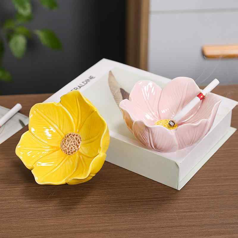灰皿 陶器 雑貨 インテリア 大容量 玄関 小物入れ 鍵 収納ボックス おしゃれ かわいい チューリップ 花柄 オブジェ 置物 卓上 リビング テーブル 玄関収納 鍵置き場 多目的 整理整頓 飾り棚 陶磁器製 アンティーク風 デザイン アート カフェ風 イ