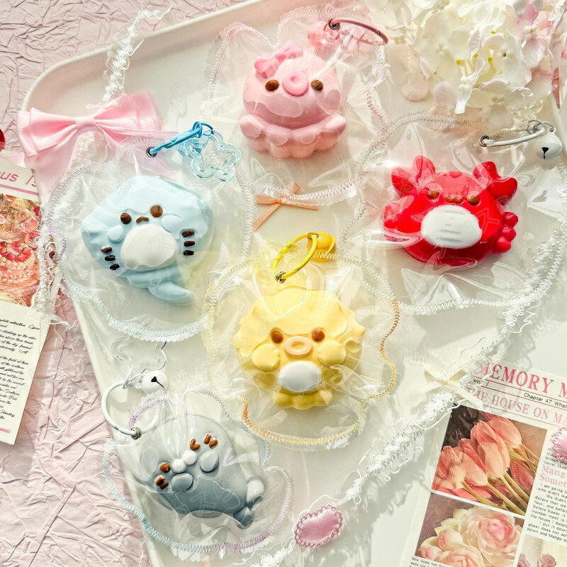 スロスらいふのスクイーズ 水感 6種類 ストレス解消 ぷにぷに触感 クイーズおもちゃ もちもち 癒し 減圧 握る 海洋動物 リアル ベーカリー ブレッド 低反発 触感いい 人気 可愛い 減圧グッズ ソフト感覚 弾力性抜群 食品グレードシリコン おしゃれ 子供 大人 男の子 女の子 ギフト 大量｜アングル2