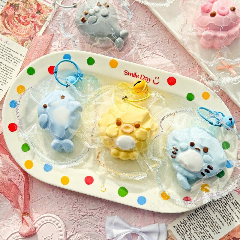 スロスらいふのスクイーズ 水感 6種類 ストレス解消 ぷにぷに触感 クイーズおもちゃ もちもち 癒し 減圧 握る 海洋動物 リアル ベーカリー ブレッド 低反発 触感いい 人気 可愛い 減圧グッズ ソフト感覚 弾力性抜群 食品グレードシリコン おしゃれ 子供 大人 男の子 女の子 ギフト 大量｜アングル3