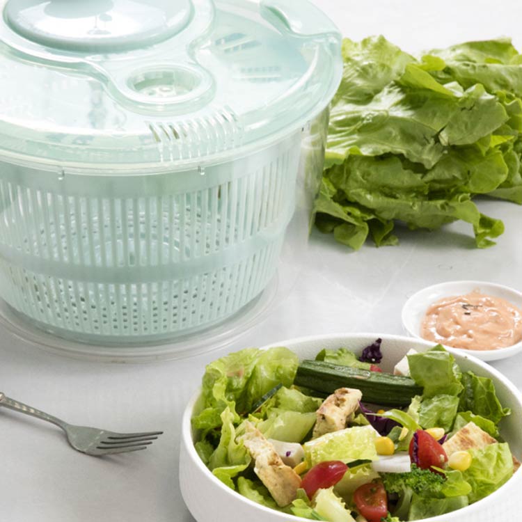 スローショップのサラダスピナー 野菜 水切り 手動 回転式 サラダ水切り 野菜水切り器 野菜スピナー 1台3役 野菜 スピナー 水切り ボウル ザル 5L大容量｜アングル3