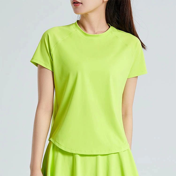 スローショップの2点セット テニスウェア レディース 半袖Tシャツ+スカート ゴルフウェア 吸汗 速乾 通気 軽量 スポーツウェア インナーパンツ付き バド｜アングル2