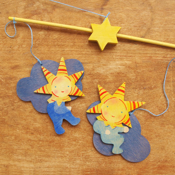 割引クーポン 出産祝いや贈り物に ドイツのかわいい木製モビール 北欧 赤ちゃん おしゃれ ドイツ 星の子 Ostheimer オストハイマー 木製 モビール