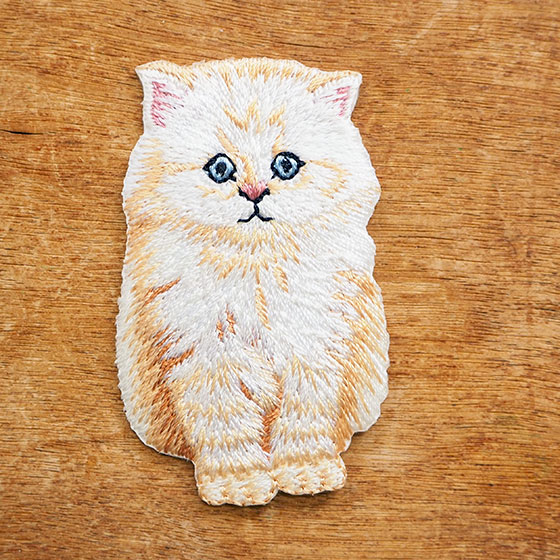ワッペン アイロン アップリケ ペルシャ猫 キャット 女の子 男の子 大人向け 入園 かわいい 手芸 ハンドメイド Totalitat トタリタット アイロンワッペン ベビーキャット ペルシャ猫 【メール便対象品】