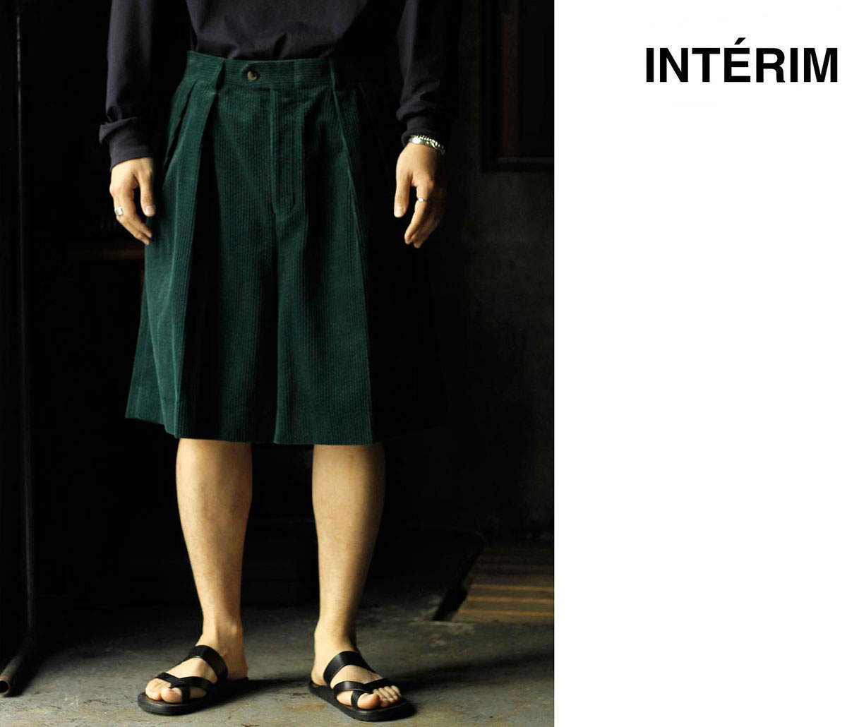 Rakuten - インテリム INTERIM ワイド コットン サマー コーデュロイ デッドストック ファブリック 2タック ボタン ショーツ WIDE COTTON SUMMER CORDUROY DEADSTOCK FABRIC 2 TUCK BUTTON SHORTS (IT26S191)