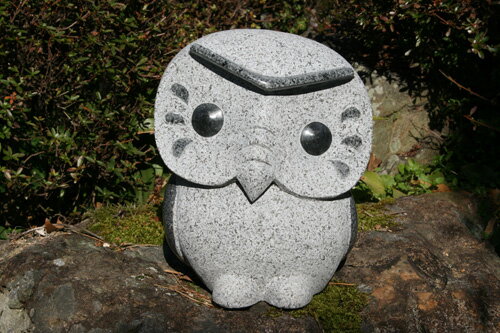 【送料無料】涙ふくろう【大サイズ】「御影石」お庭や玄関先にいかがでしょうか♪【ふくろう石置物】
